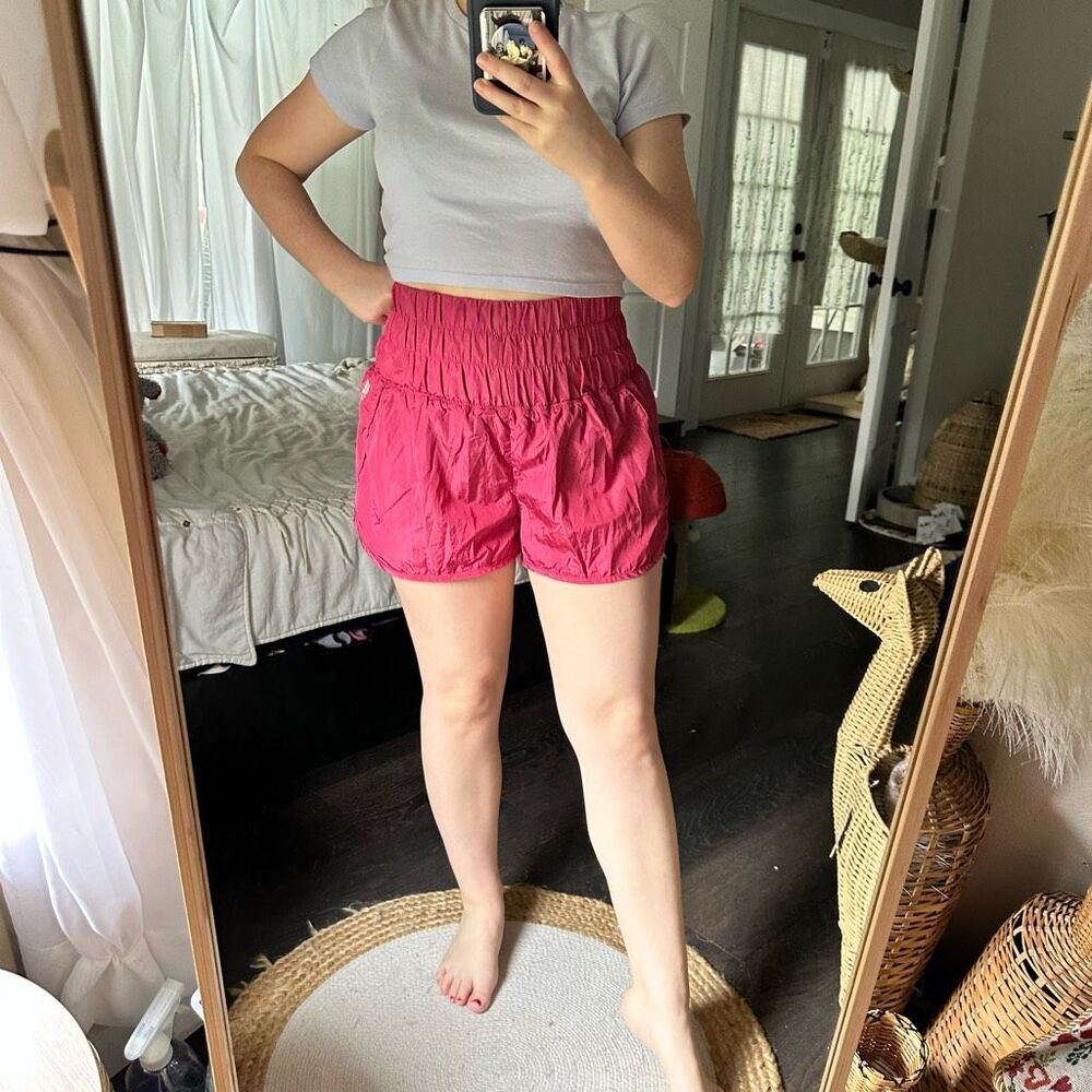 Free People Wonen’s Medium Magenta The Way Home Shorts